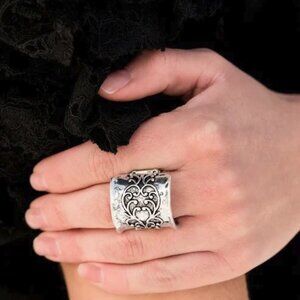 Paparazzi Jewelry Accessories - Me, Myself, and IVY - Silver Ring - Vintage